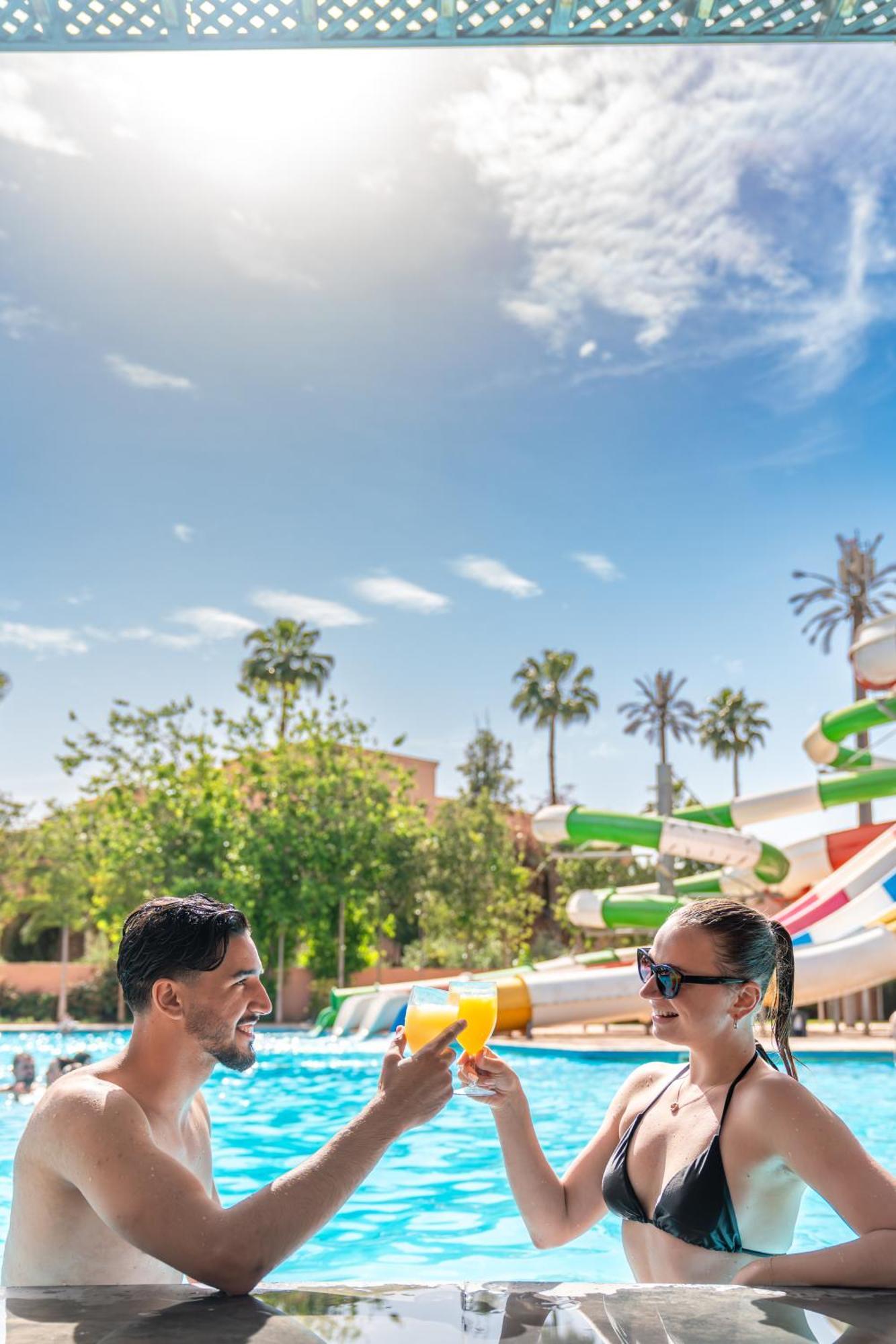 Rose Aqua Park Hotel 4*